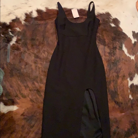 Cinq a Sept Breena Black Midi Cocktail Dress with Slit - Picture 2 of 13